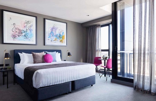 Box Hill Hotel | Art Series - The Chen