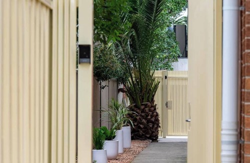 Saint Kilda South Apartment | Artful Central St Kilda 2BR Retreat with 2 King Beds, Walk Everywhere