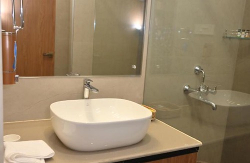 Tinsukia Hotel | Arunachal Bhawan