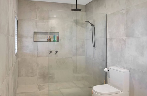 Barwite House | Ashbourne - Sleeps 9 - Farm Stay - Moments from Mansfield