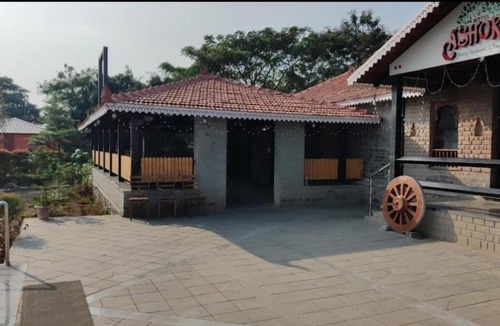 Wai Hotel | Ashoka Resort