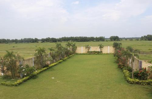 Diamond Harbour Hotel | Aspiring Resort