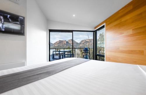 Coles Bay House | At The Bay