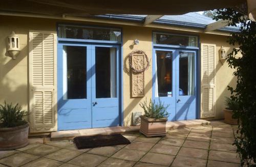 Hackney Bed & Breakfast | Athelney Cottage