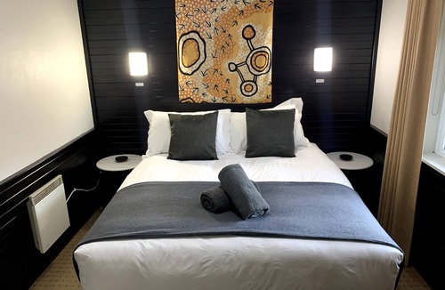 Falls Creek Bed & Breakfast | Attunga Alpine Lodge and Apartments