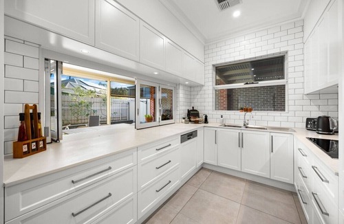Brompton House | Aurora House—Heritage-style meets City Convenience