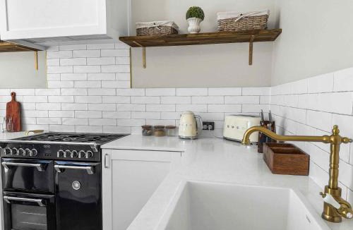 Cessnock House | Aveline Cottage