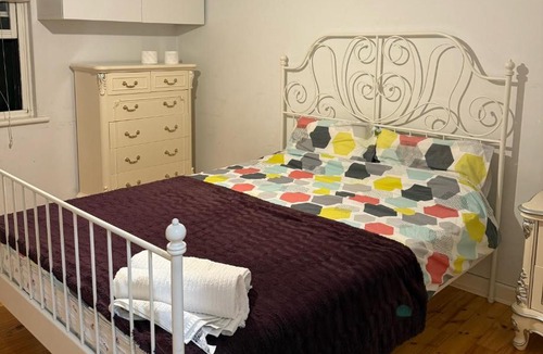 Clarence Gardens House | Avenue rd Clarence Gardens