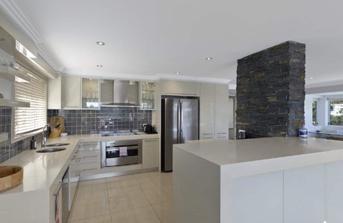 Avoca Beach Apartment | Avoca Beach Penthouse - Mesmerising Views
