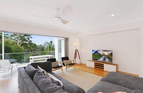 Avoca Beach House | Avoca Chic - Modern Town House