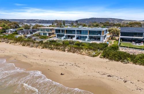 Cremorne House | Award-winning beachfront luxury in Cremorne