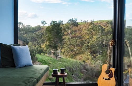 Hepburn Cottage | Awarded Australia's No.1 People's Choice