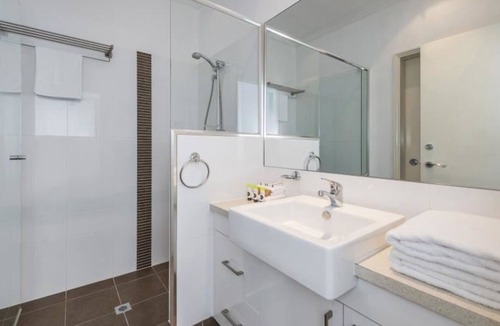 Mandurah Apartment | Awesome Views Dolphin Quay Apartment Mandurah