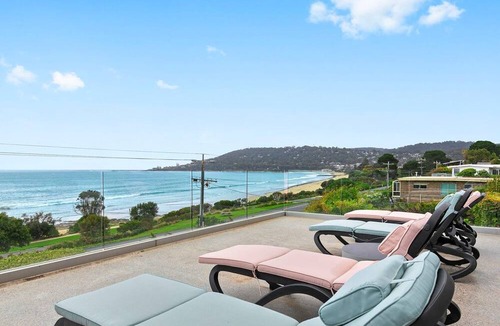 Lorne House | Azure - Absolute Beachfront Luxury, Wifi, Spa