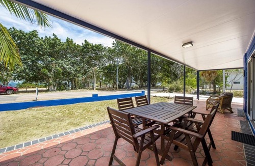 Arcadia House | Azure on Geoffrey Bay