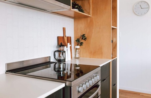 Bicheno Apartment | B e a c h H o u s e X I V