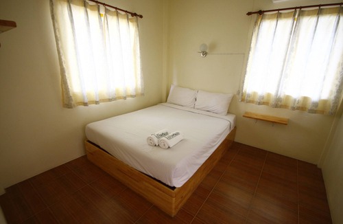 Khanom Hotel | Baan Chomlay Resort