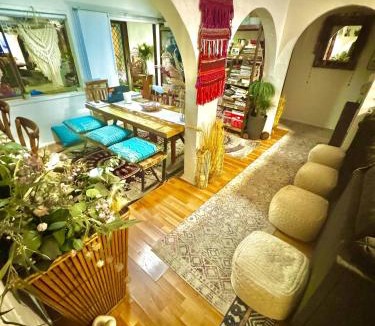 Clifton Beach House | Backpacker Bunks and Queen Pool Clifton Beach