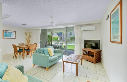 Rainbow Beach House | Baden 65 Rainbow Shores