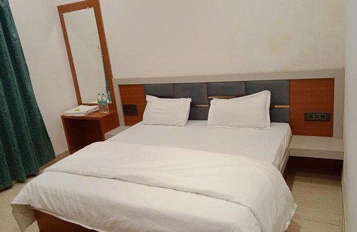 Rajendragram Hotel | Baghel residency