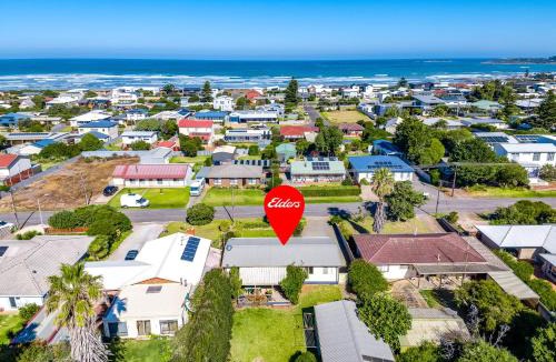 Middleton House | Bailey Lodge comfortable and affordable