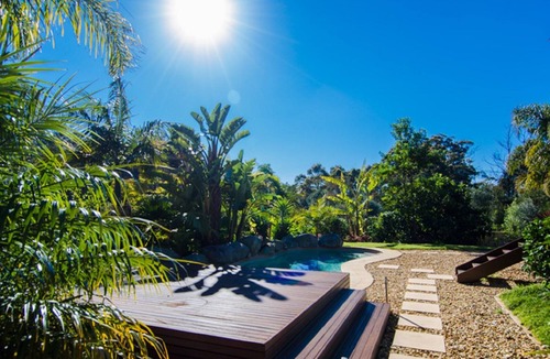 Tura Beach Bed & Breakfast | Balconies Dolphincove