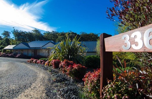 Tura Beach Bed & Breakfast | Balconies Dolphincove
