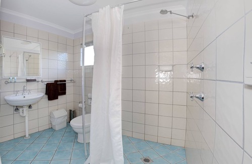 Tuncurry Hotel | Bali Hi Motel