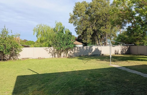 Wendouree House | Ballarat Maple cottage close to Stadiums
