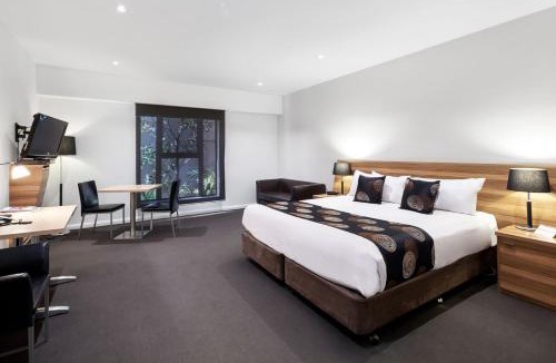 Golden Point Hotel | Ballarat Suites
