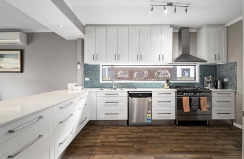 Balnarring Beach House | Balnarring Beach Haven - Peaceful, tranquil retreat with modern amenities. Walk to beach.