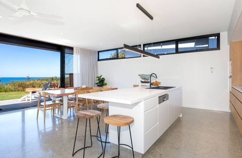Culburra Beach House | Banksia - Absolute Beachfront