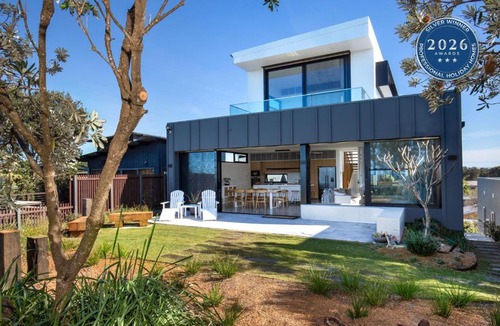 Culburra Beach House | Banksia I Absolute Beachfront