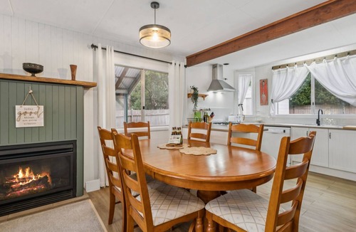 Katoomba House | Banksia Mountain Retreat