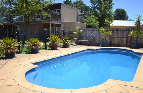 Tanunda House | Barossa Dreams -Sapphire Dreams