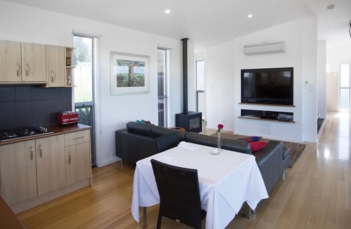 Lyndoch Cottage | Barossa Pavilions