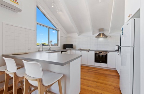 Apollo Bay House | Barrabay