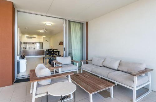Bulimba Apartment | Barramul on the Park with Pool & Gym Access