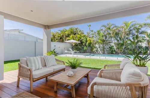 Kingscliff House | Barrels - Beachside home located in Salt Village