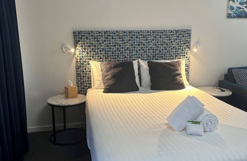 Batemans Bay Hotel | Batemans Bay Lodge