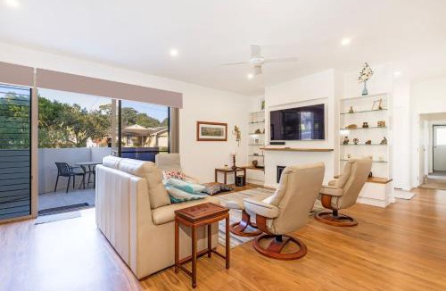Callala Bay House | Bay Gem - Pet Friendly with Spa