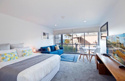 Lorne Apartment | Bay View Ocean Views