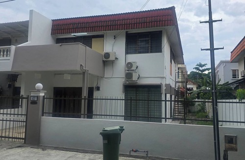 Kampung Sungai Nibong House | Bayan Lepas Getaway - Nature Views & BBQ Haven