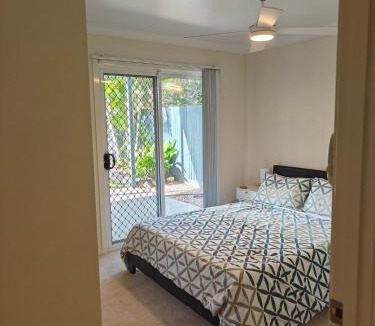 Wynnum Apartment | Bayside Bliss