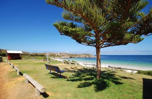 Green Head House | Bayside Escape