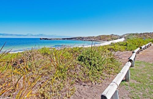 Green Head House | Bayside Escape