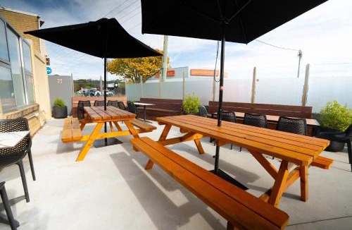 St Helens Hotel | Bayside Hotel