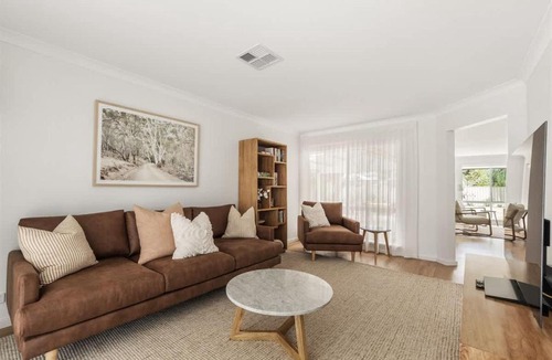 Dunsborough House | Bayside - Serene Haven near the Town Centre and Beach