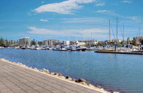 Glenelg North Apartment | Bayswaterfront Apartments