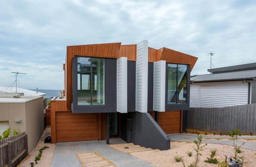 Portarlington House | Bayview Coastal Retreat – Modern 3BR Home